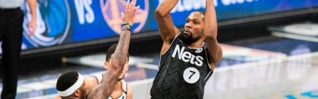 kaiyun.com-复出之战21中12砍33分 杜兰特替补出场火力依旧